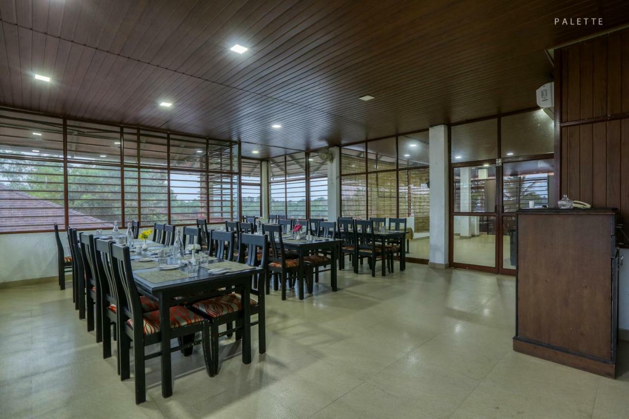 Grand Ayur Island Hotel Perumbalam Exterior foto