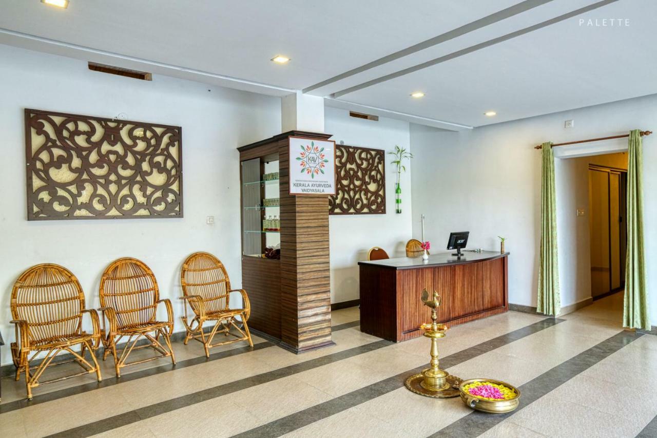 Grand Ayur Island Hotel Perumbalam Exterior foto
